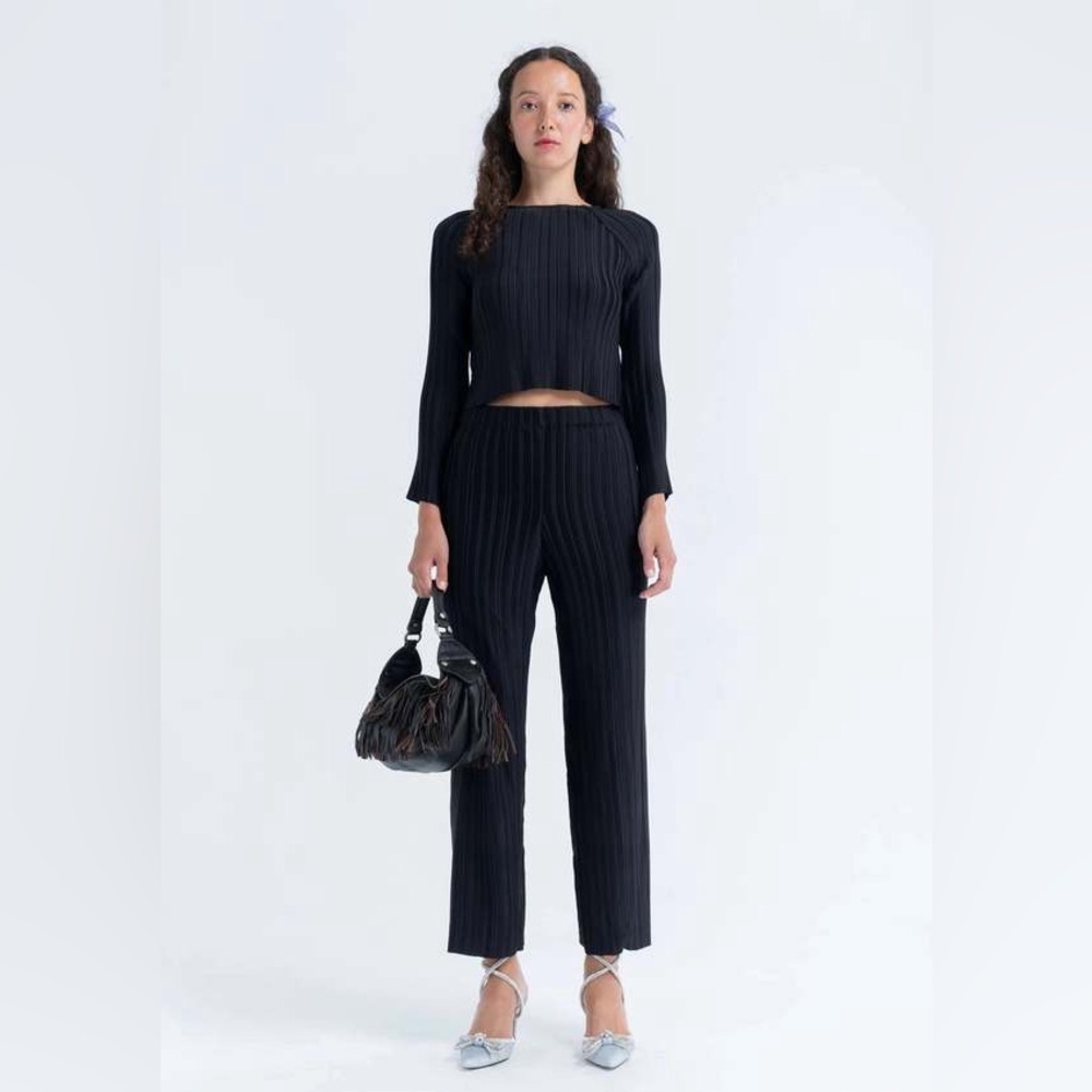 Arthur Apparel Pleated Black Straight Pants